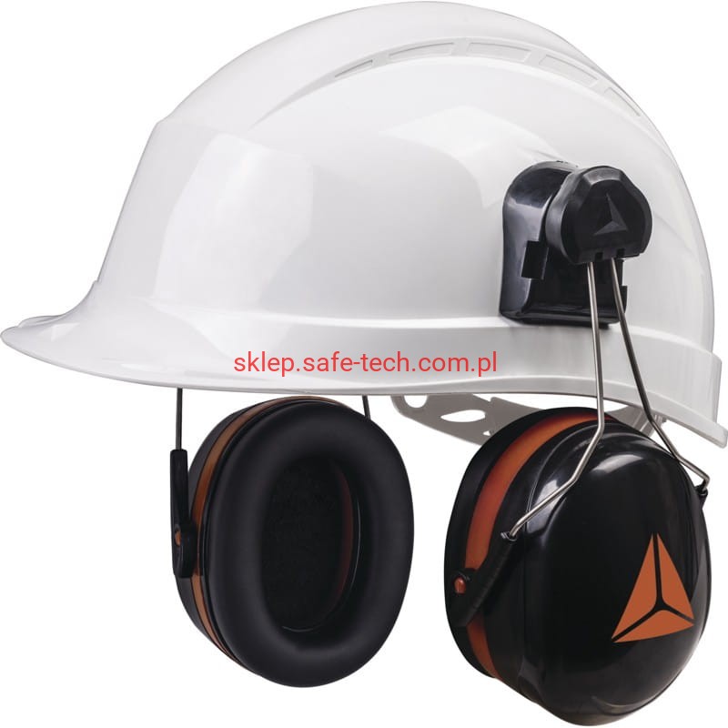 Magny Helmet 2.JPG
